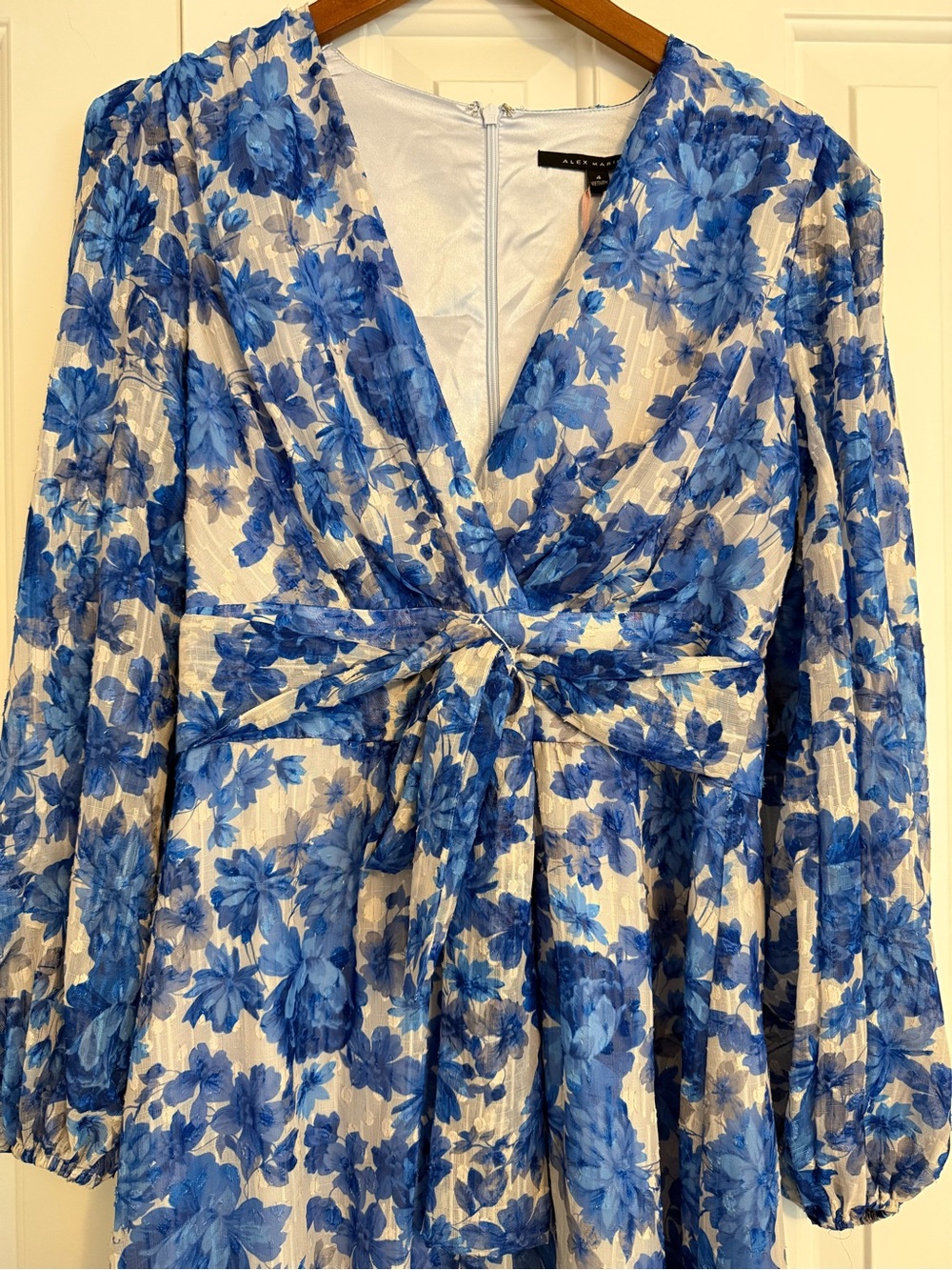 NWT Alex Marie Simone Cobalt Floral Print Puff Sleeve V-neck Dress Size 4 - Picture 5 of 13